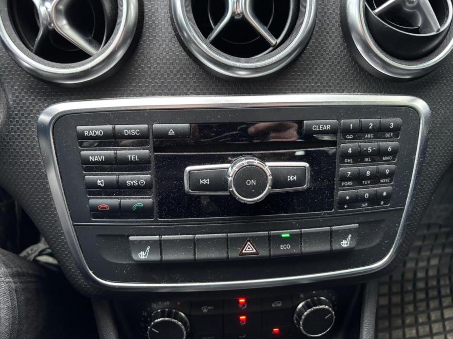 MERCEDES-BENZ A 2012