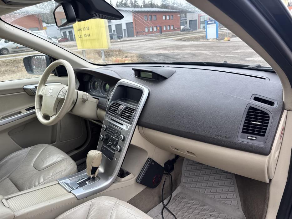 VOLVO XC60 2009