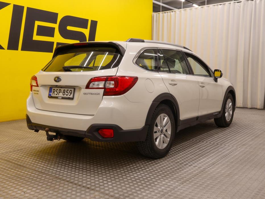 SUBARU Legacy 2017