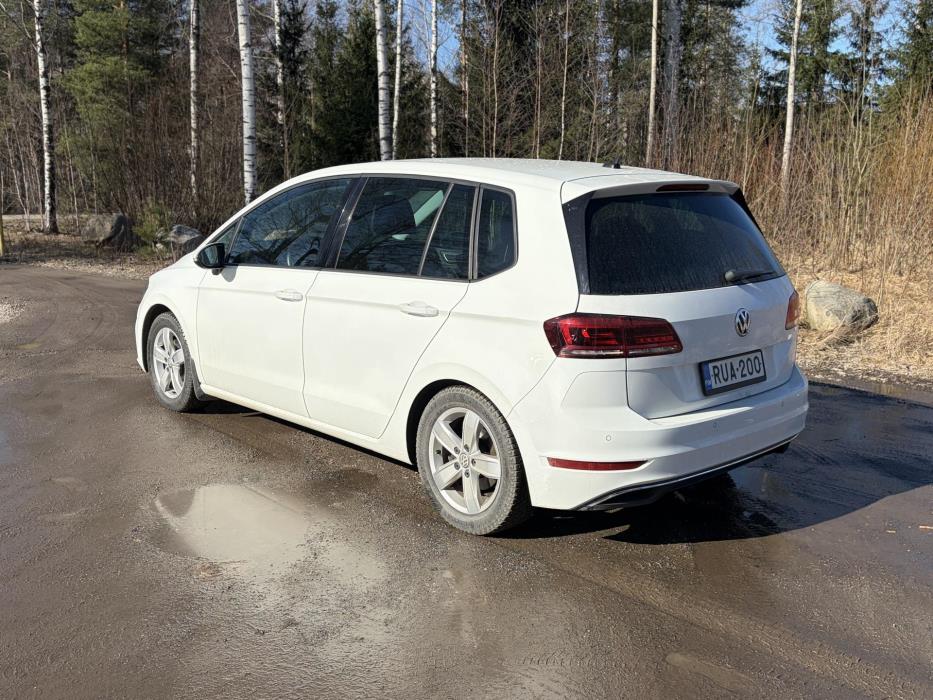 VOLKSWAGEN Golf Sportsvan 2019