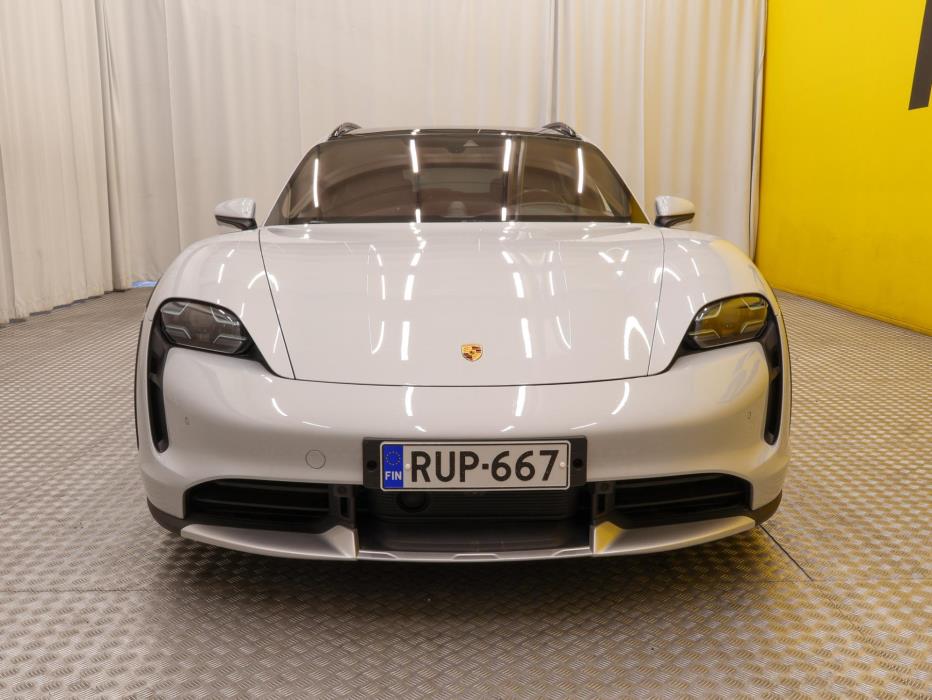 PORSCHE Taycan 2021