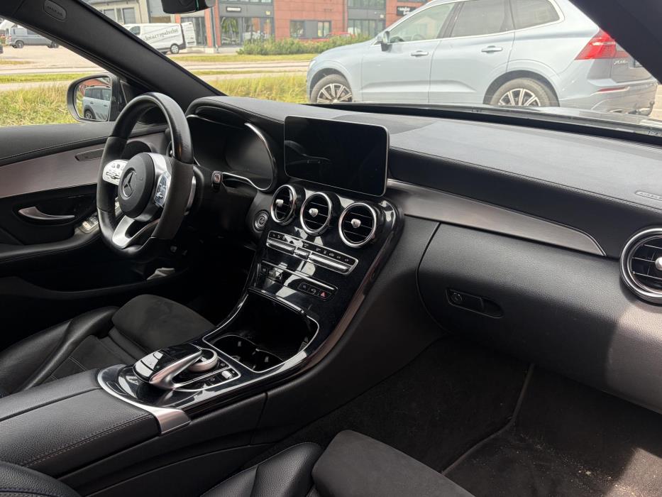 MERCEDES-BENZ C 2021