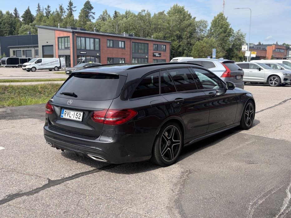 MERCEDES-BENZ C 2021