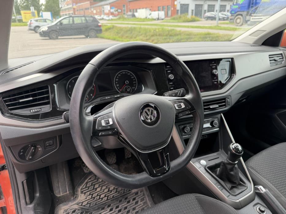 VOLKSWAGEN Polo 2018