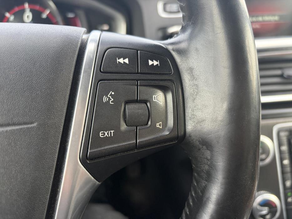 VOLVO V60 Cross Country 2016