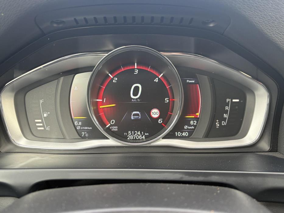 VOLVO V60 Cross Country 2016