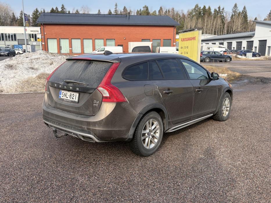 VOLVO V60 Cross Country 2016