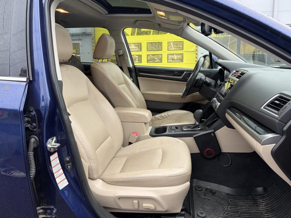 SUBARU Outback 2017