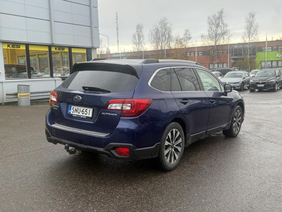 SUBARU Outback 2017