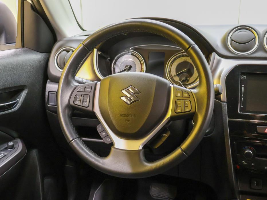 SUZUKI Vitara 2024