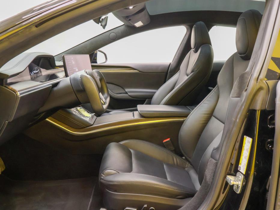 TESLA Model S 2023
