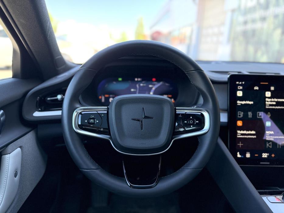 POLESTAR 2 2024