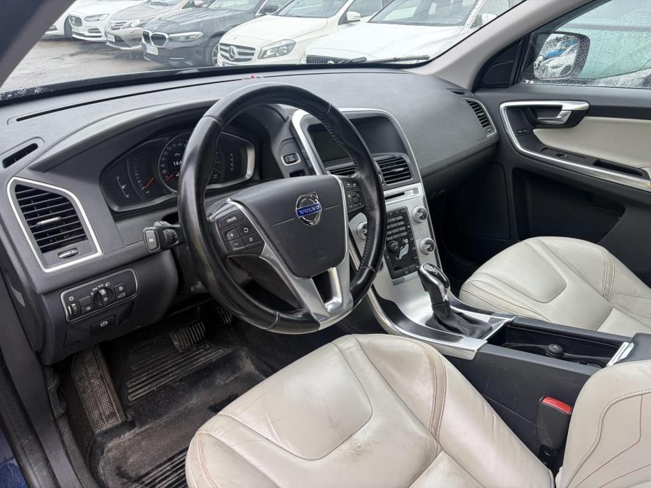 VOLVO XC60 2015