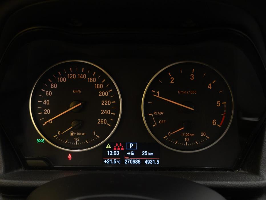 BMW 218 2015