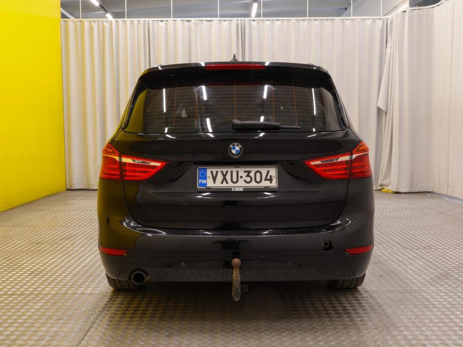 BMW 218 2015