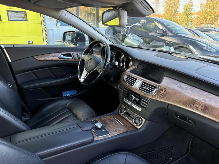 MERCEDES-BENZ CLS 2011
