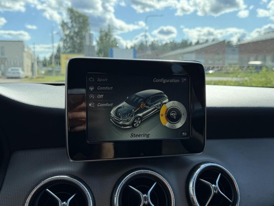 MERCEDES-BENZ CLA 2017