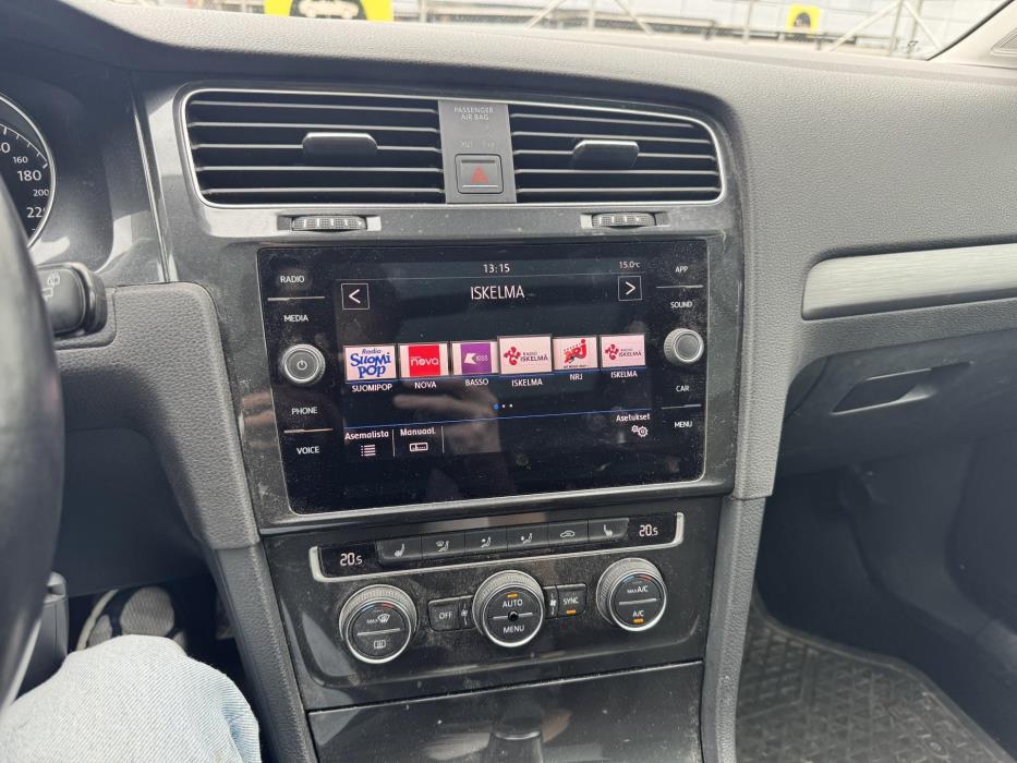 VOLKSWAGEN Golf 2018