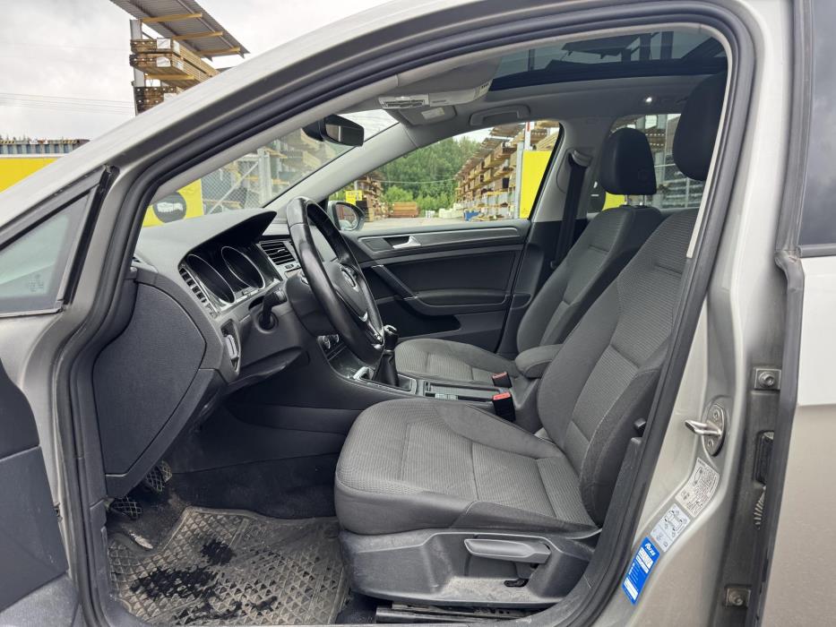 VOLKSWAGEN Golf 2018