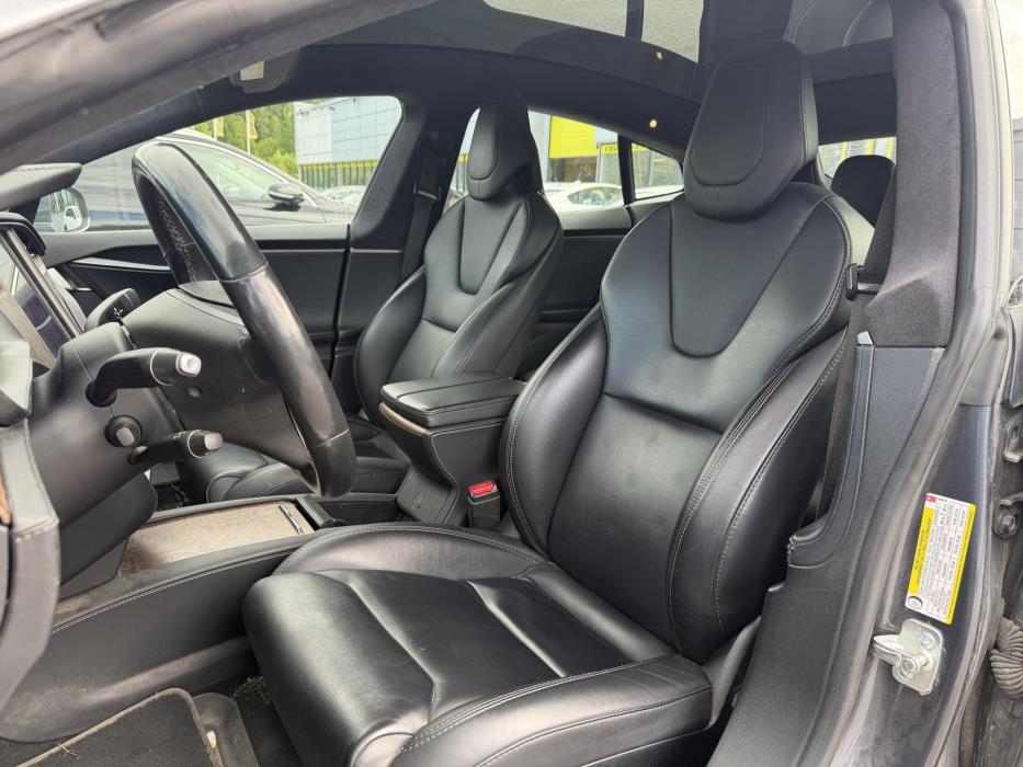 TESLA Model S 2019