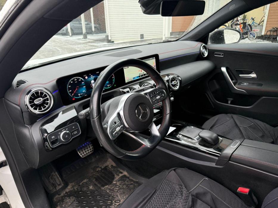 MERCEDES-BENZ CLA 2020