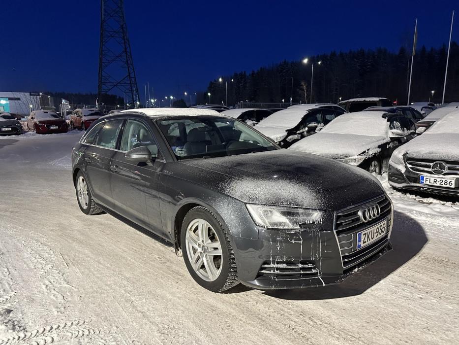 AUDI A4 2016