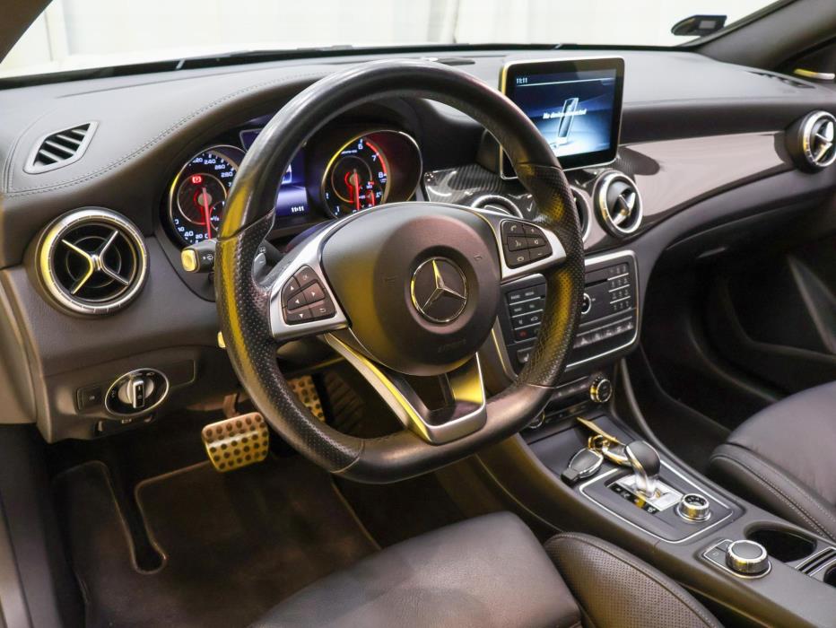 MERCEDES-BENZ CLA 45 AMG 2016