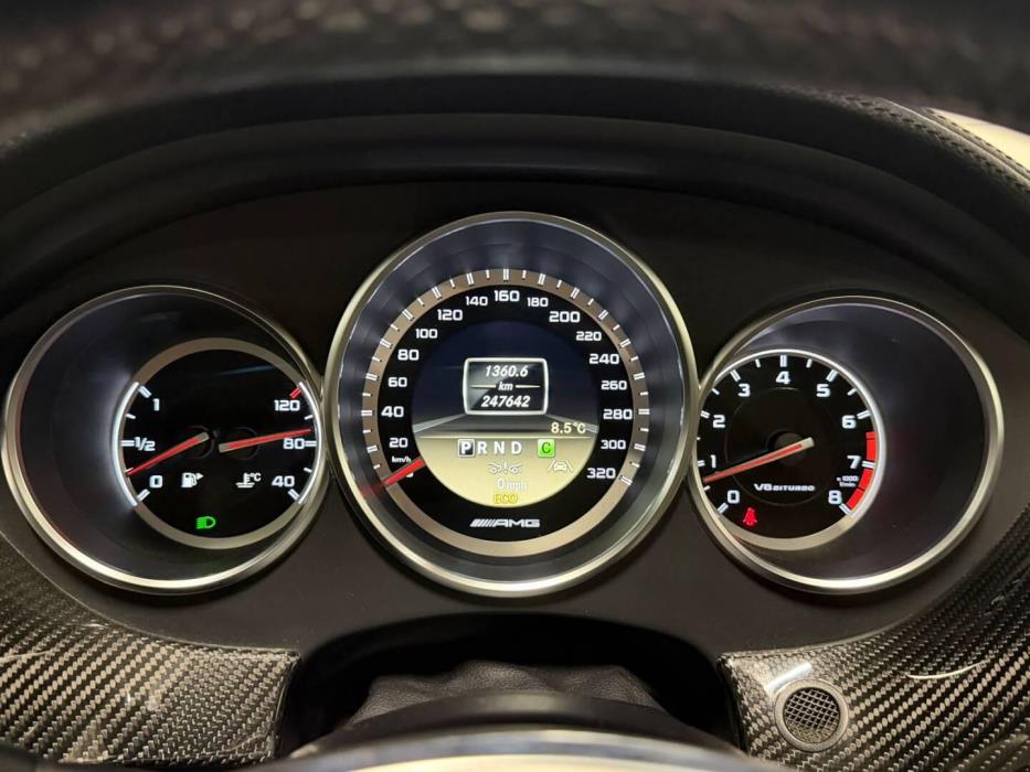 MERCEDES-BENZ CLS 63 AMG 2012
