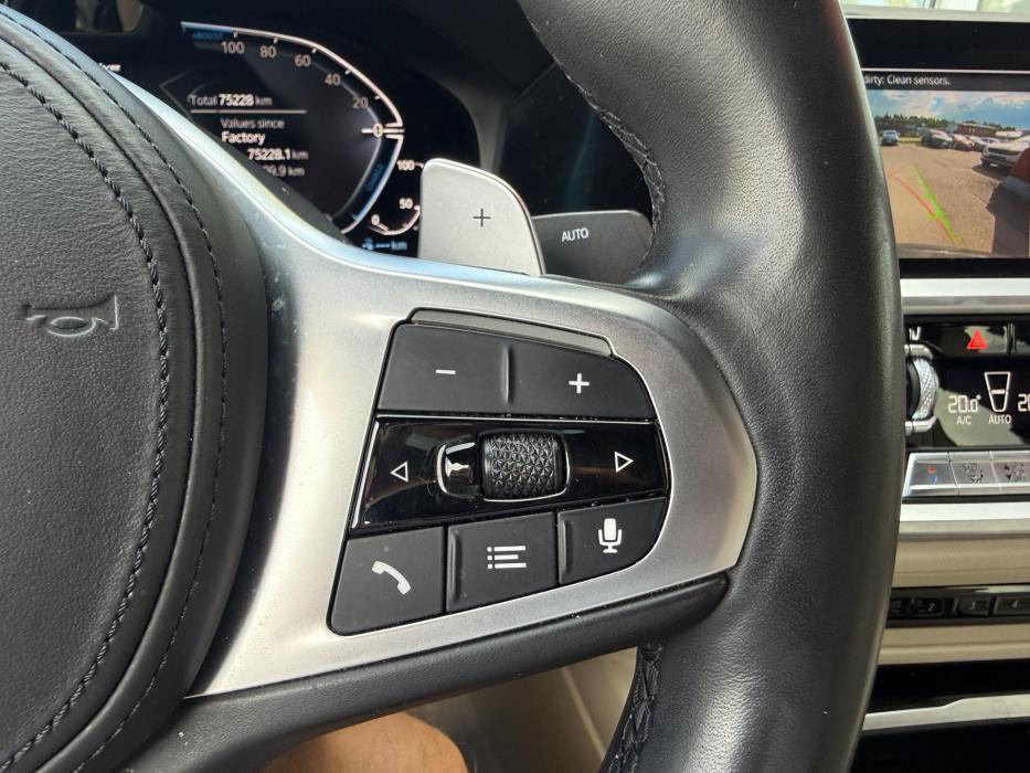 BMW 330 2019