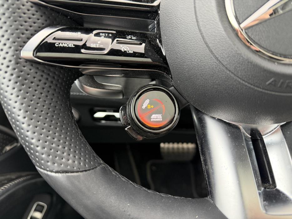 MERCEDES-BENZ EQS 2022