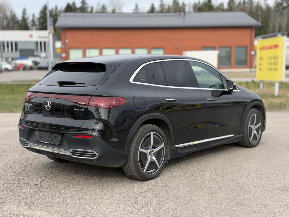 MERCEDES-BENZ EQE SUV 2025