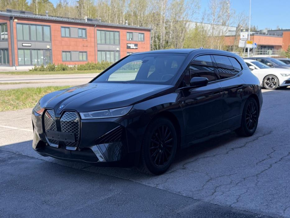 BMW iX 2023