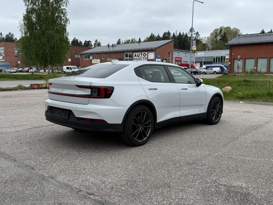 POLESTAR 2 2023