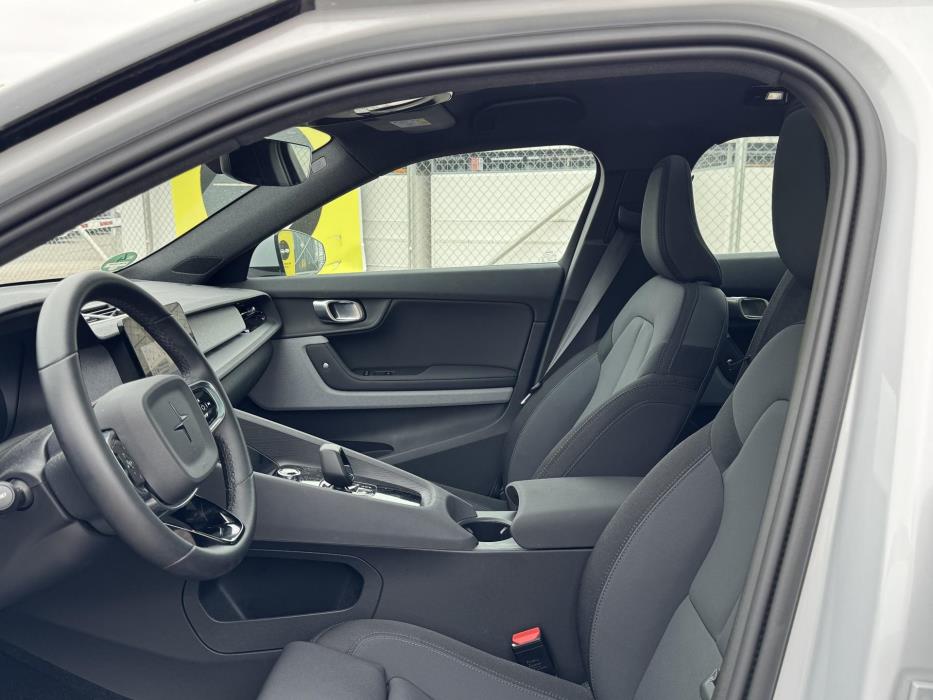 POLESTAR 2 2023
