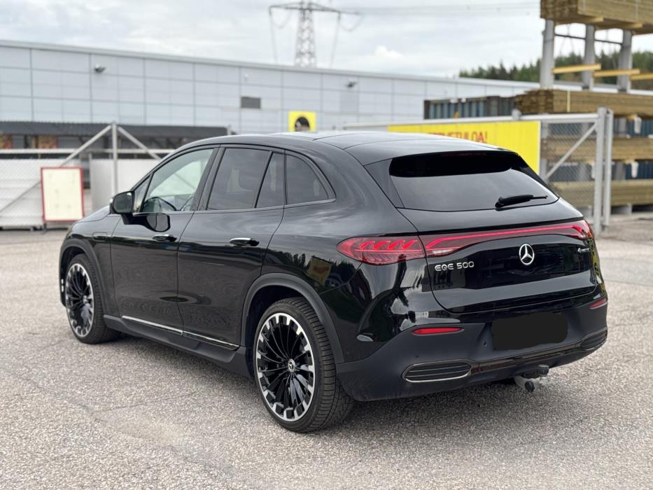 MERCEDES-BENZ EQE SUV 2023