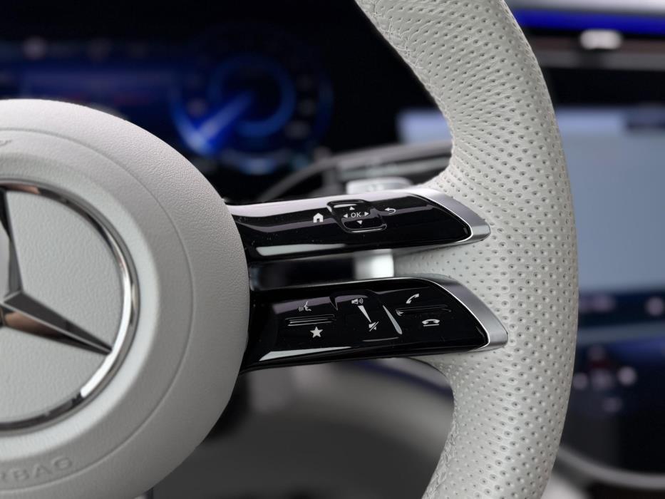 MERCEDES-BENZ EQE SUV 2024