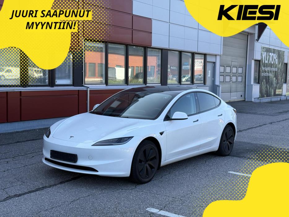 TESLA Model 3 2024