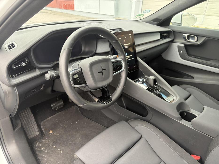 POLESTAR 2 2023