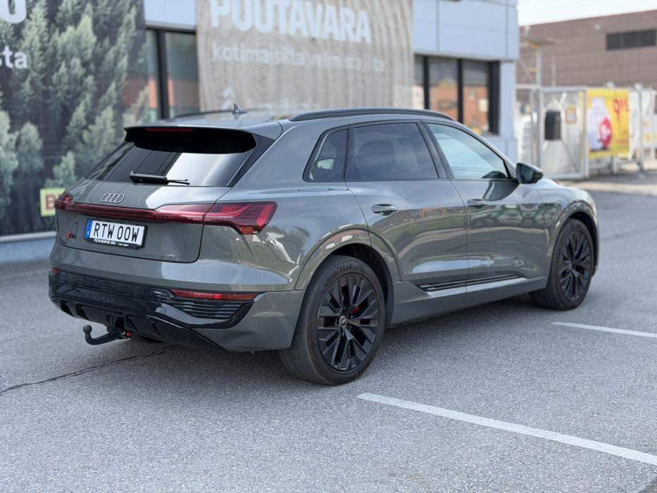AUDI Q8 e-tron 2023