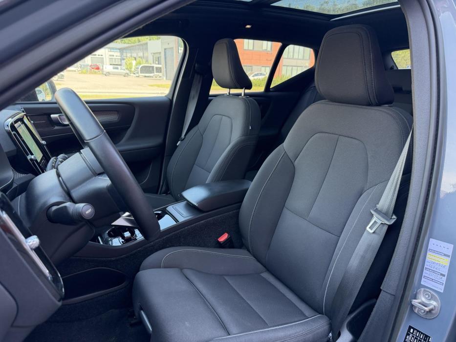 VOLVO XC40 2022