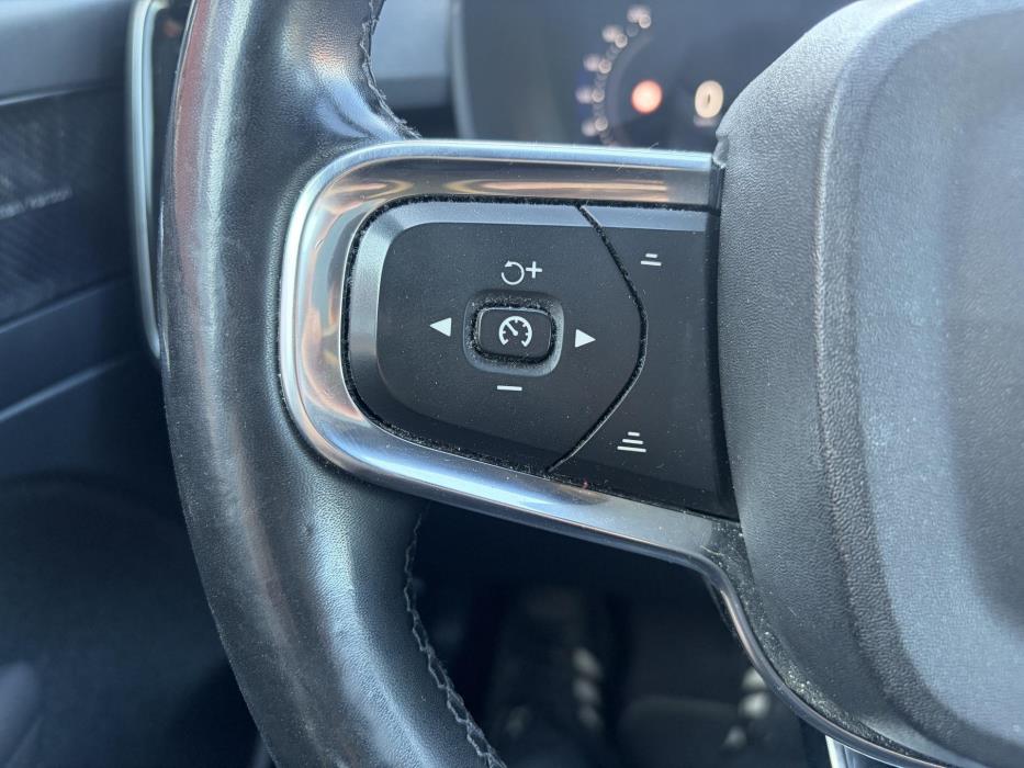 VOLVO C40 2022