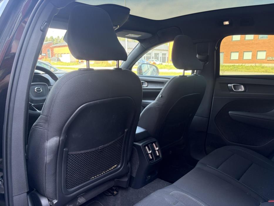 VOLVO C40 2022