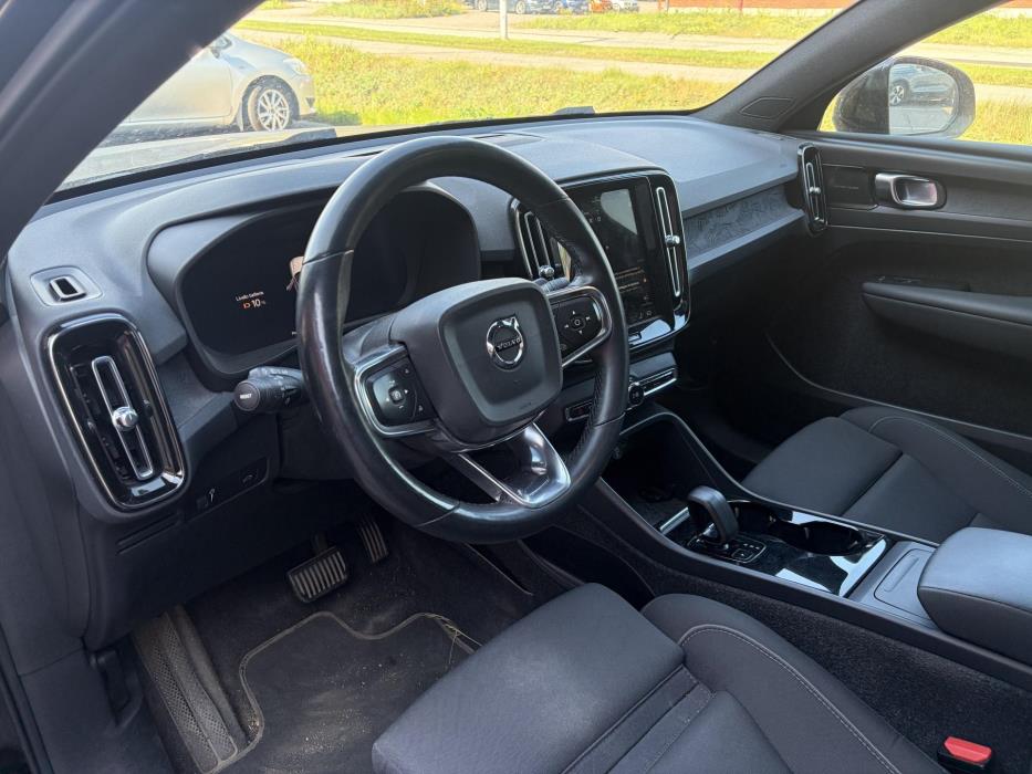 VOLVO C40 2022