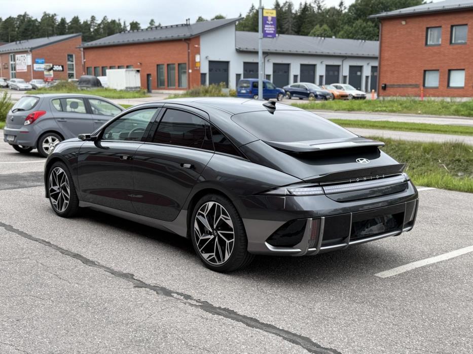 HYUNDAI Ioniq 6 2025