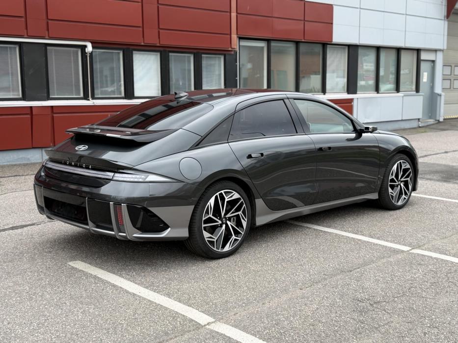 HYUNDAI Ioniq 6 2025