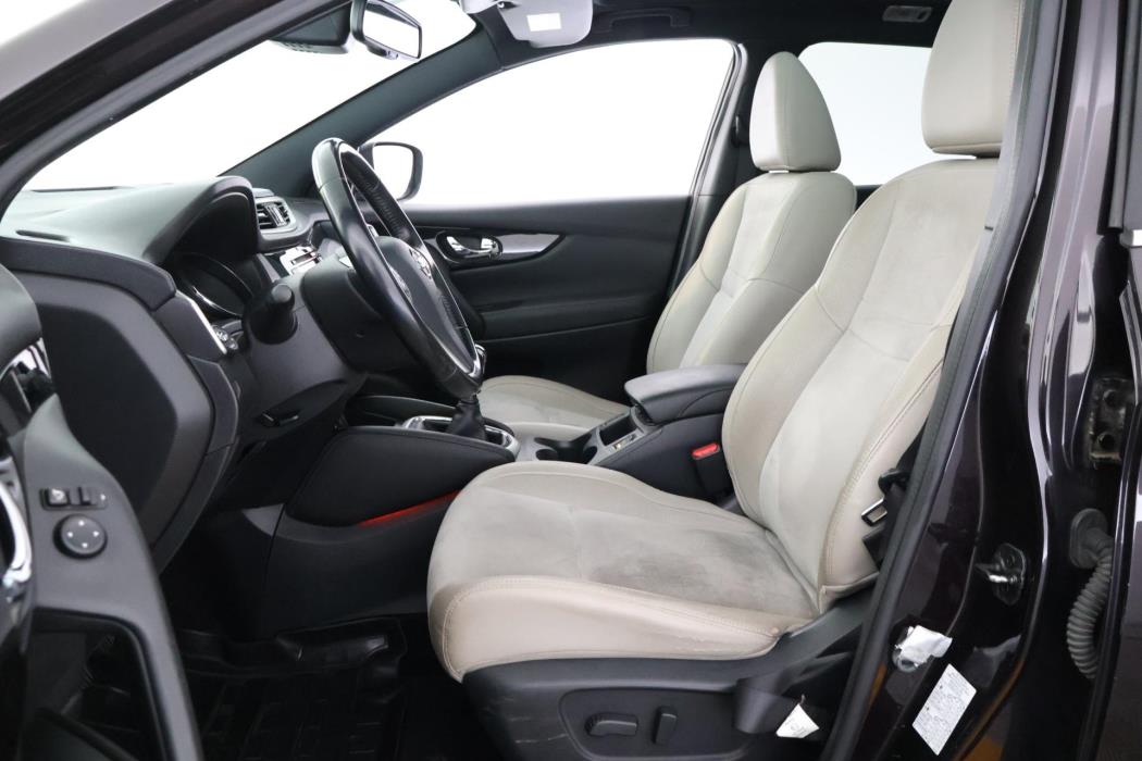 NISSAN Qashqai 2014