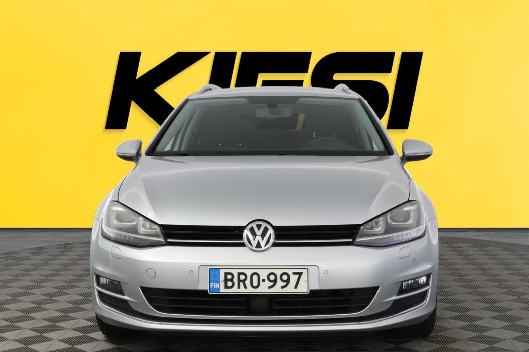 VOLKSWAGEN Golf 2014