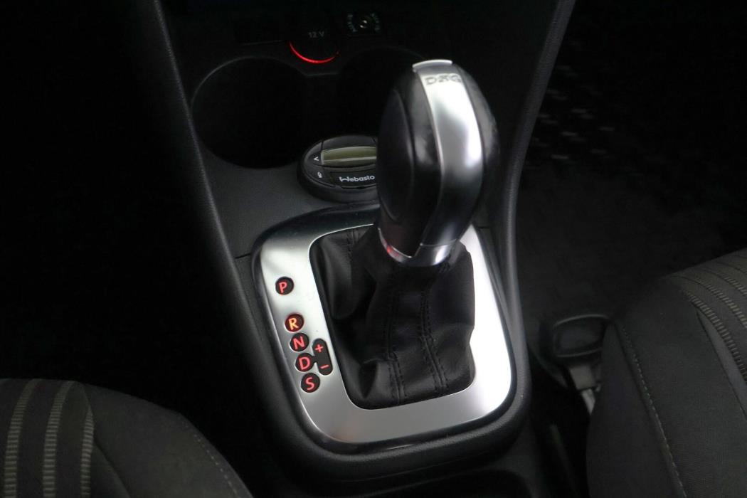 VOLKSWAGEN Polo 2011