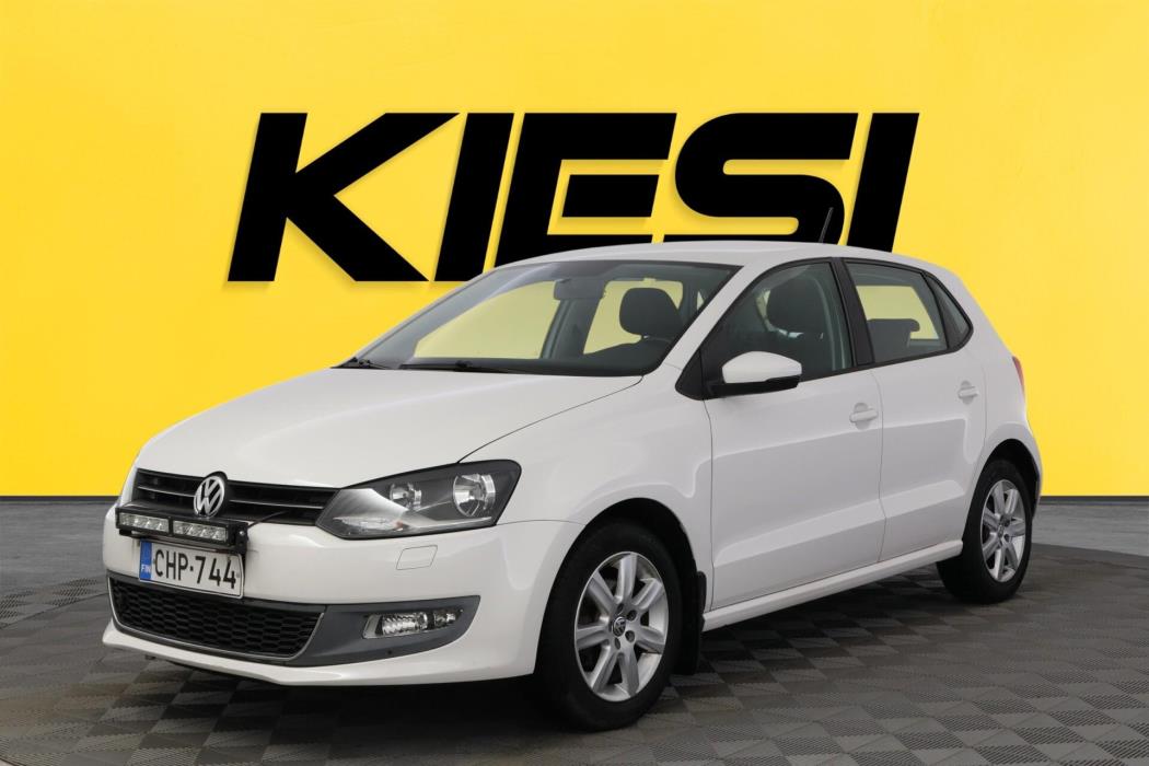 VOLKSWAGEN Polo 2011
