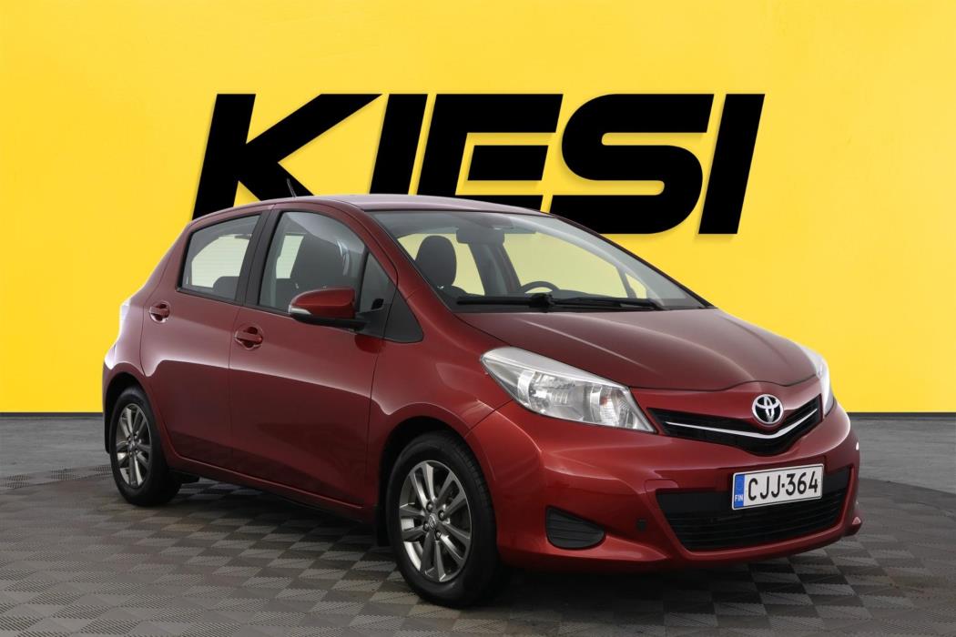 TOYOTA Yaris 2014